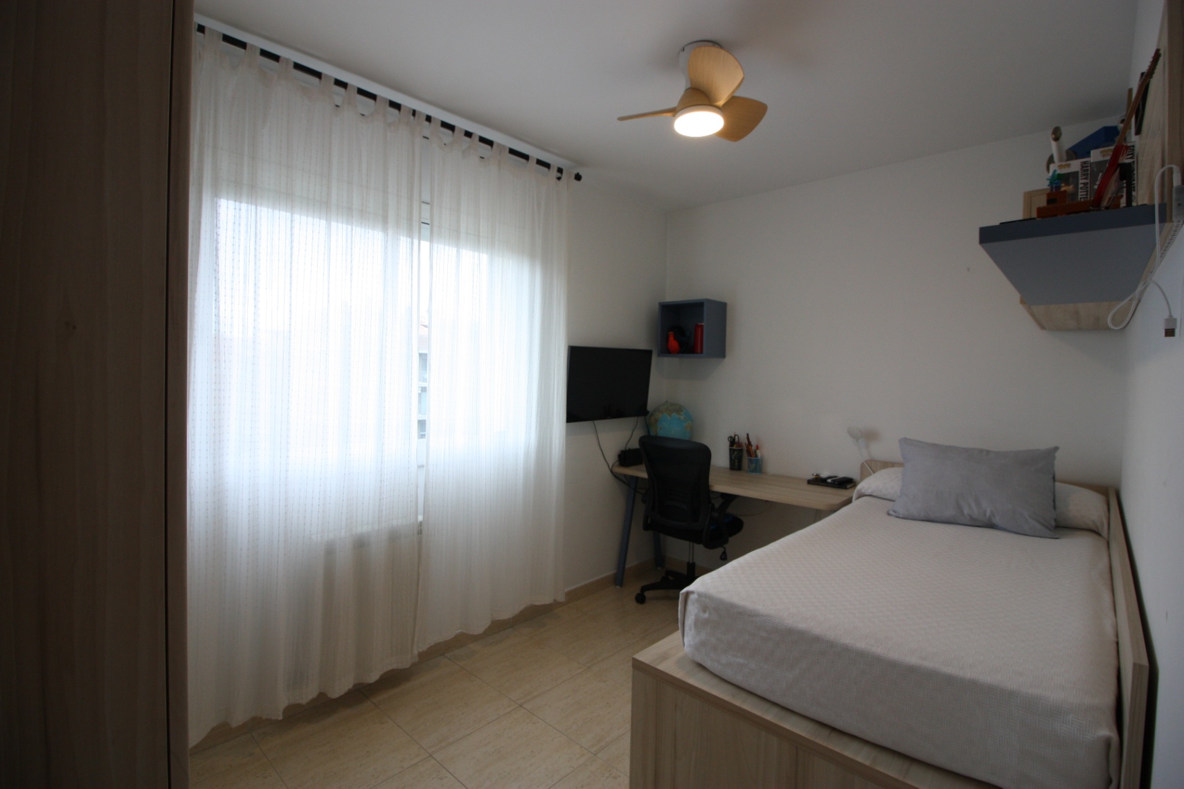 MAGNÍFICO PISO CON PARKING Y TRASTERO EN CAN CLOS-PINETONS