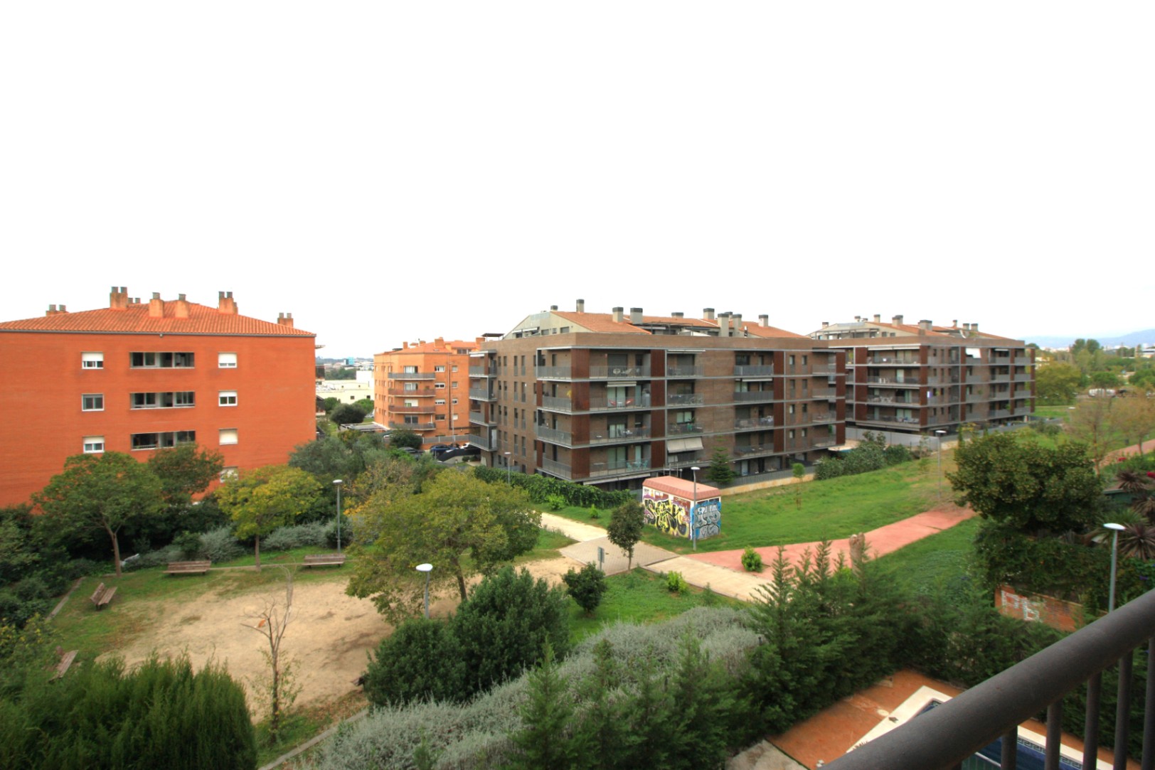 MAGNÍFICO PISO CON PARKING Y TRASTERO EN CAN CLOS-PINETONS