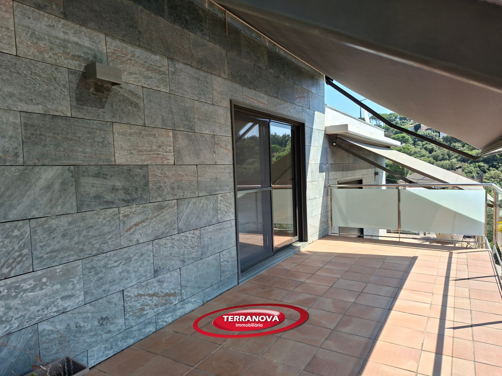 ESTUPENDA CASA PAREADA A 3 VIENTOS CON PISCINA PRIVADA