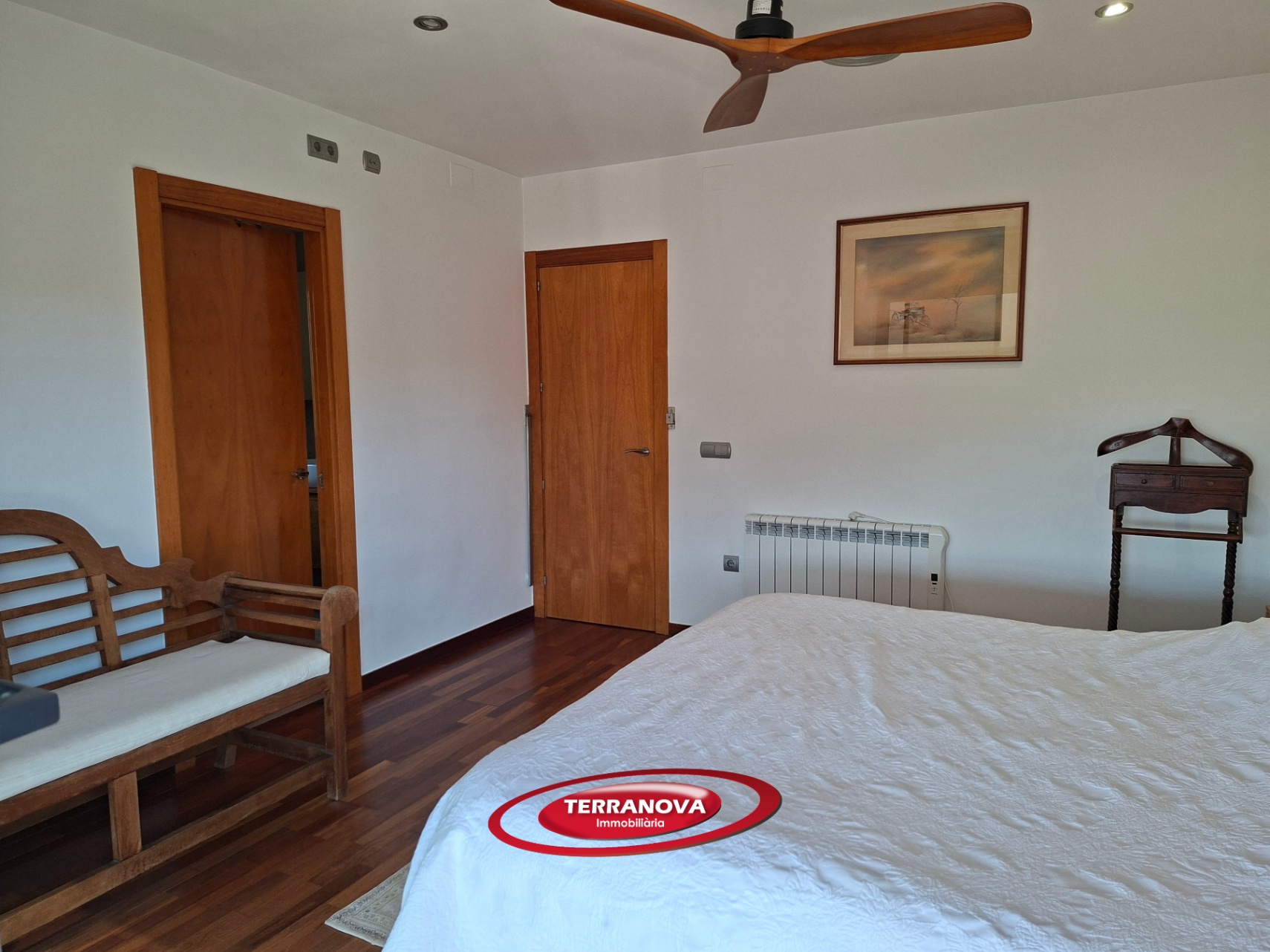ESTUPENDA CASA PAREADA A 3 VIENTOS CON PISCINA PRIVADA