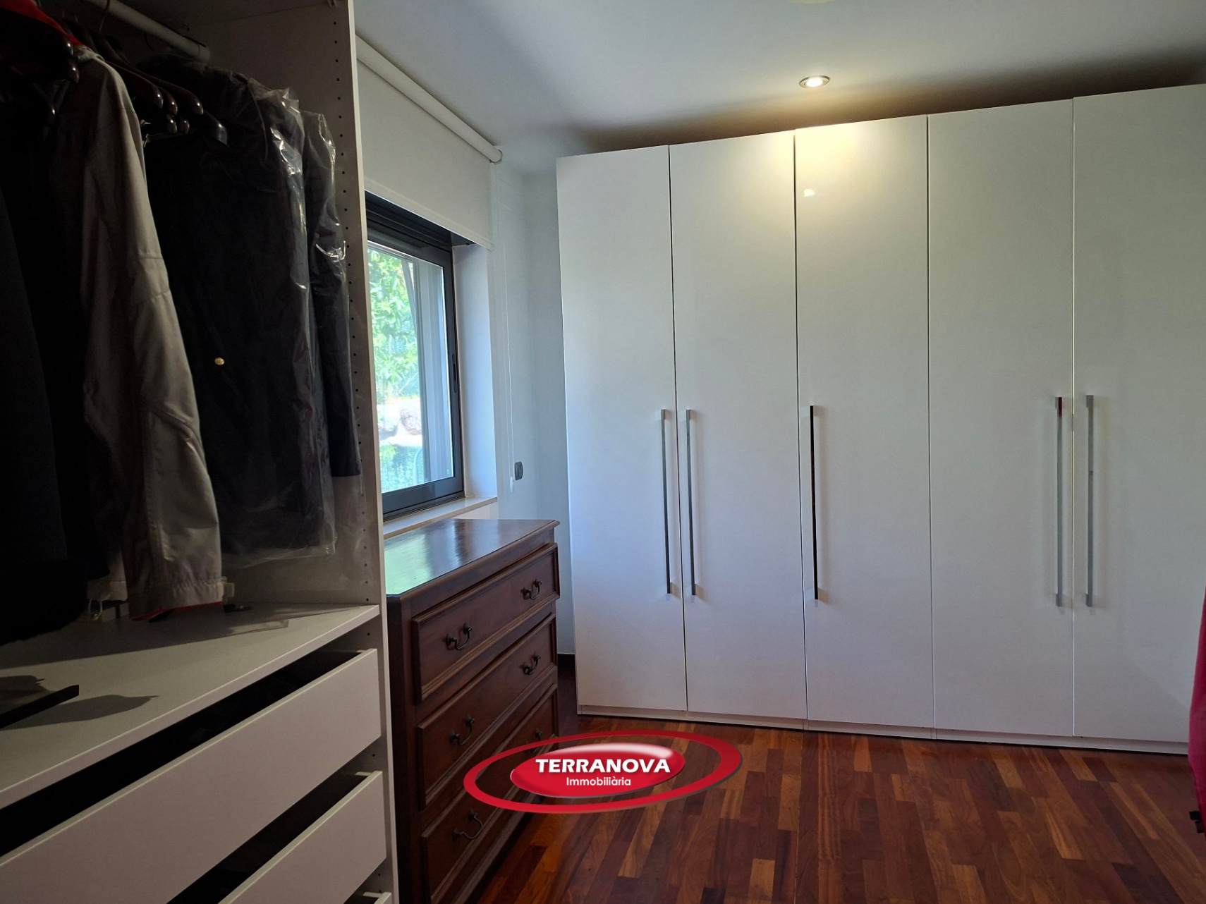 ESTUPENDA CASA PAREADA A 3 VIENTOS CON PISCINA PRIVADA