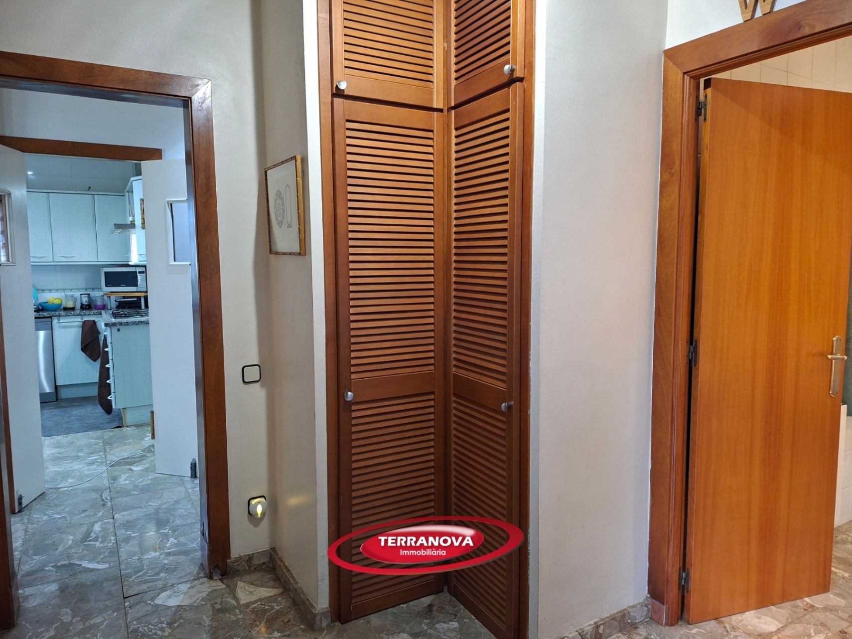 CASA EN UNA SOLA PLANTA CON GRAN PARCELA Y EXCELENTE UBICACIÓN