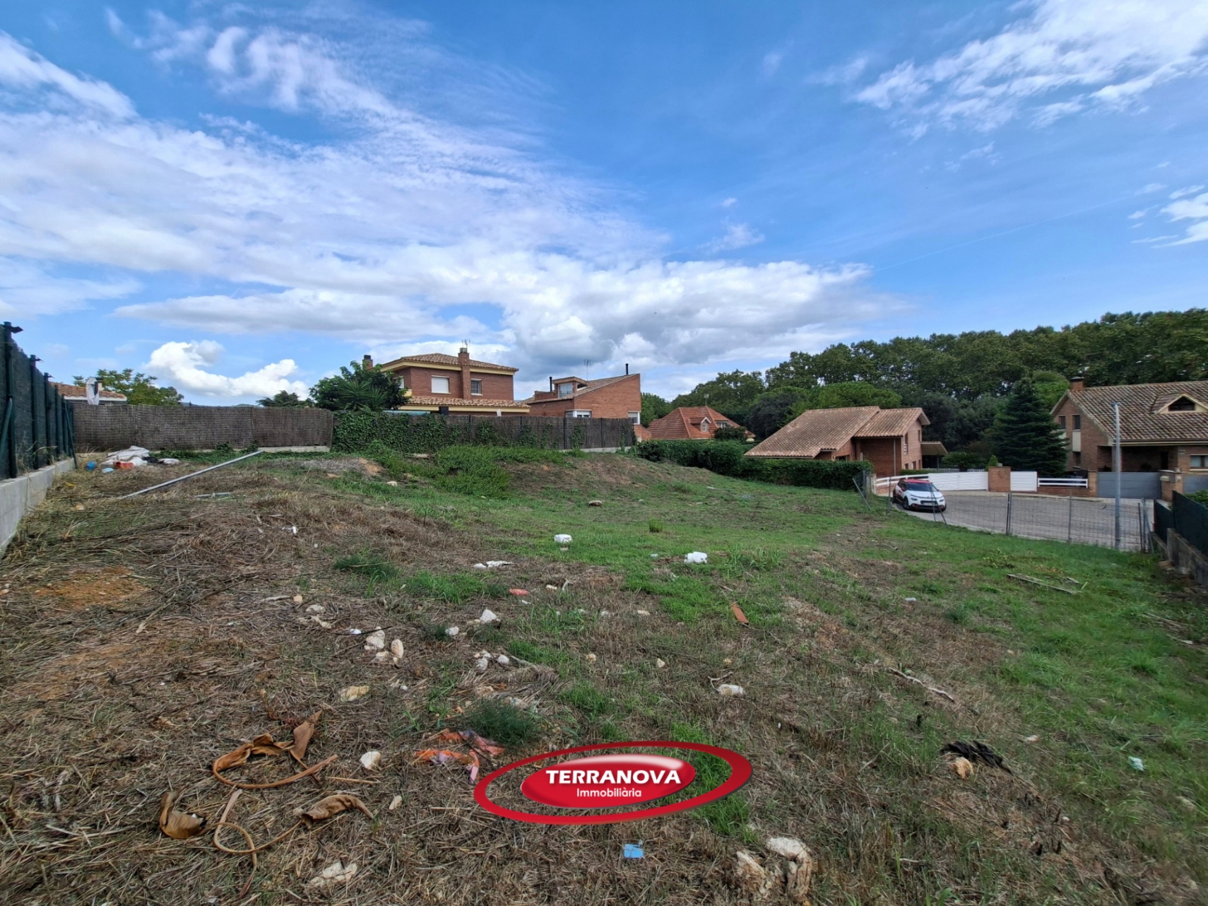 EXCELENTE PARCELA PARA CONSTUIR UNA VIVIENDA EN PLANTA