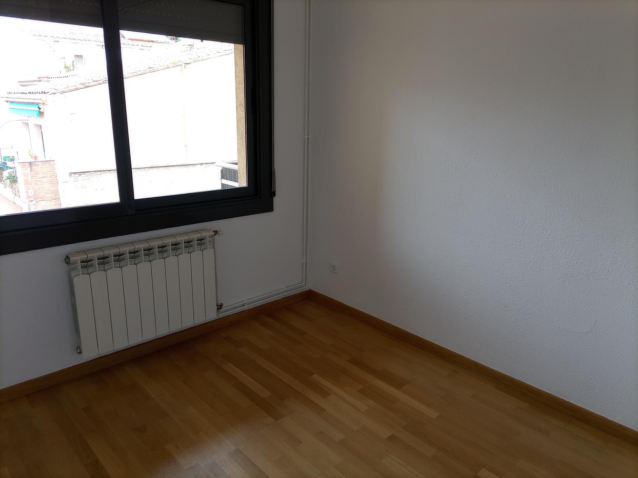 CENTRALLY LOCATED APARTMENT WITH 3 BEDROOMS